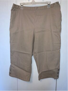 Women's Alfred Dunner Beige Capris Plus Size 18